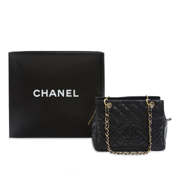 Chanel lambskin shoulder bag