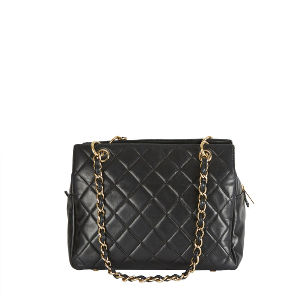 Chanel lambskin shoulder bag