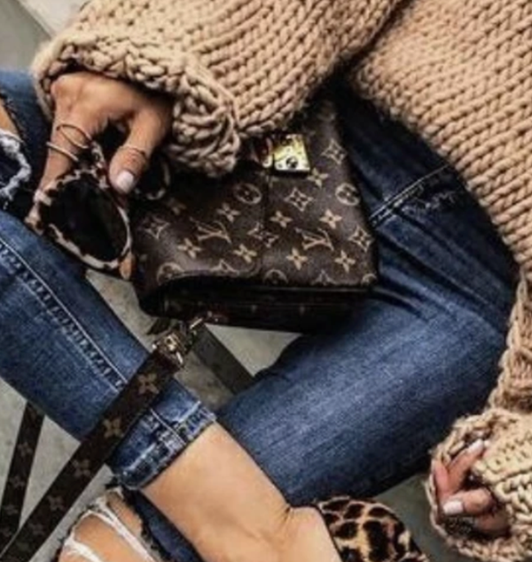 WHY BUY PRELOVED AND VINTAGE?