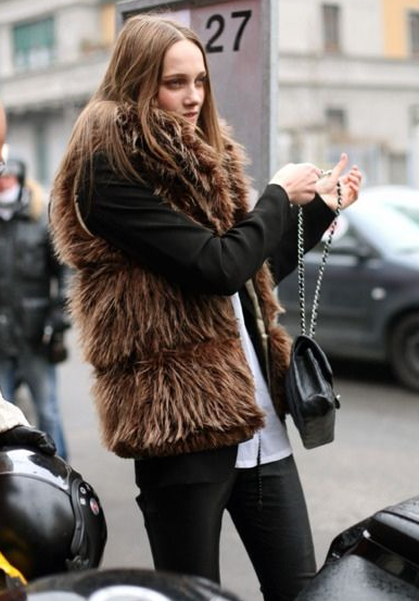 Layers Paris fox fur gilet Size M